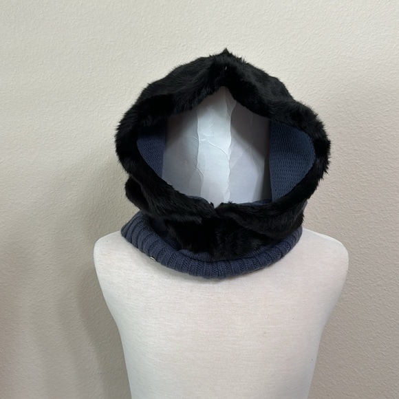 Spyder BEANIE, GLOVE, HOODED SCARF - Grey - Picture 11 of 15